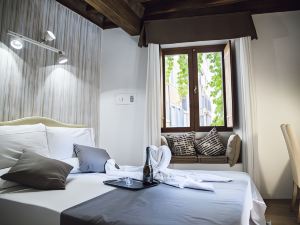 Do-Do Navona Suites