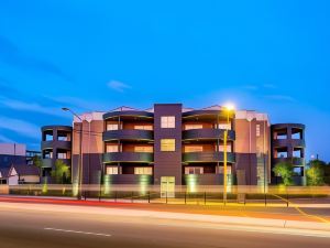 Sydney Airport Suites