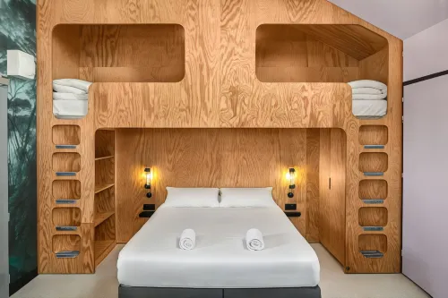 Eklo Hotels Bordeaux City Center Bastide Hotels in Bordeaux