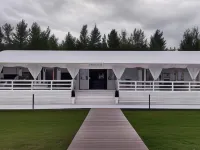 Beliy Bereg Country Club โรงแรมในบราตสก์