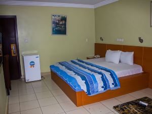 Room in Lodge - Divine Fountain Hotel