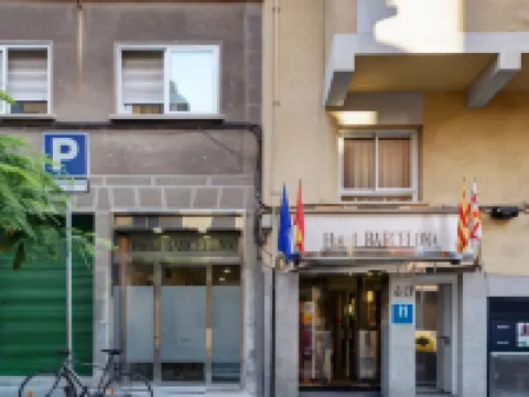 Hostal Barcelona Hotels near El Molino