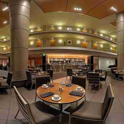 The Westin Detroit Metropolitan Airport Dining/Meeting Rooms