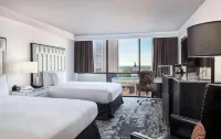 DoubleTree by Hilton Tallahassee Hotel dekat McCord Park