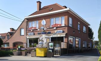 Elckerlyck Inn Hotel