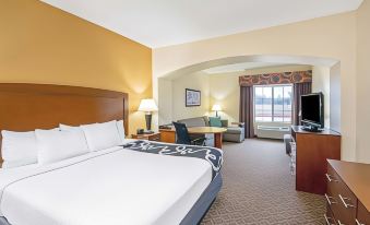 La Quinta Inn & Suites by Wyndham Lawton / Fort Sill