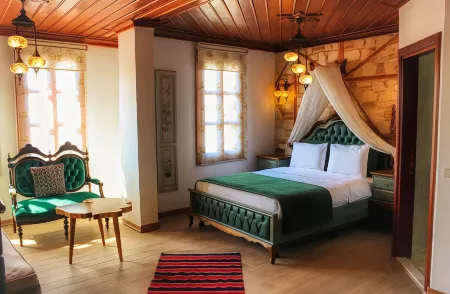 White Garden Hotel-Adult Only