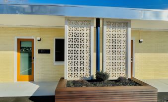 New South Motor Inn
