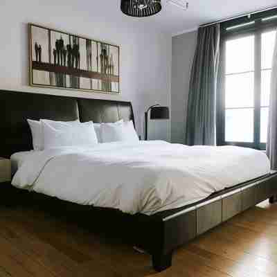 Lofts du Vieux-Port by Gray Collection Rooms
