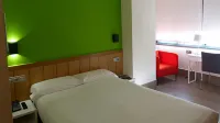 圖書工廠旅館