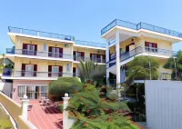 Hotel Karyatides Các khách sạn ở Aegina