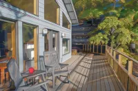 Beaver Lakefront Cabins - Couples Only Getaways Hotels in Township 1