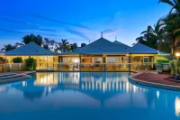 The Resort at Dolphin Heads Hotels in Slade Point