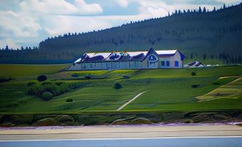 Cullen Bay Hotel