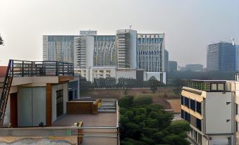 BedChambers Serviced Apartments, Sector 38 - Housity