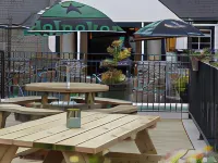 Elphinstone Hotel