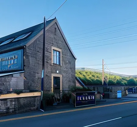 Sgwd Gwladys Lodge