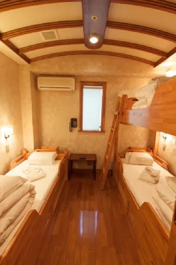 كابسول إن أوساكا - كاترز تو مين فنادق في 