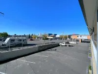 Goulburn Central Motel - parking