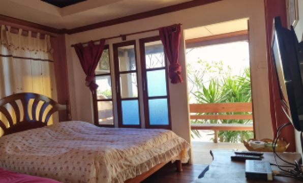 Sawasdee Sichang Resort