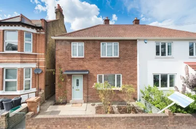 Tdm Bachelot Lettings Ltd Hôtels à : Merton