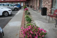 Ans Inn & Suites - Parking