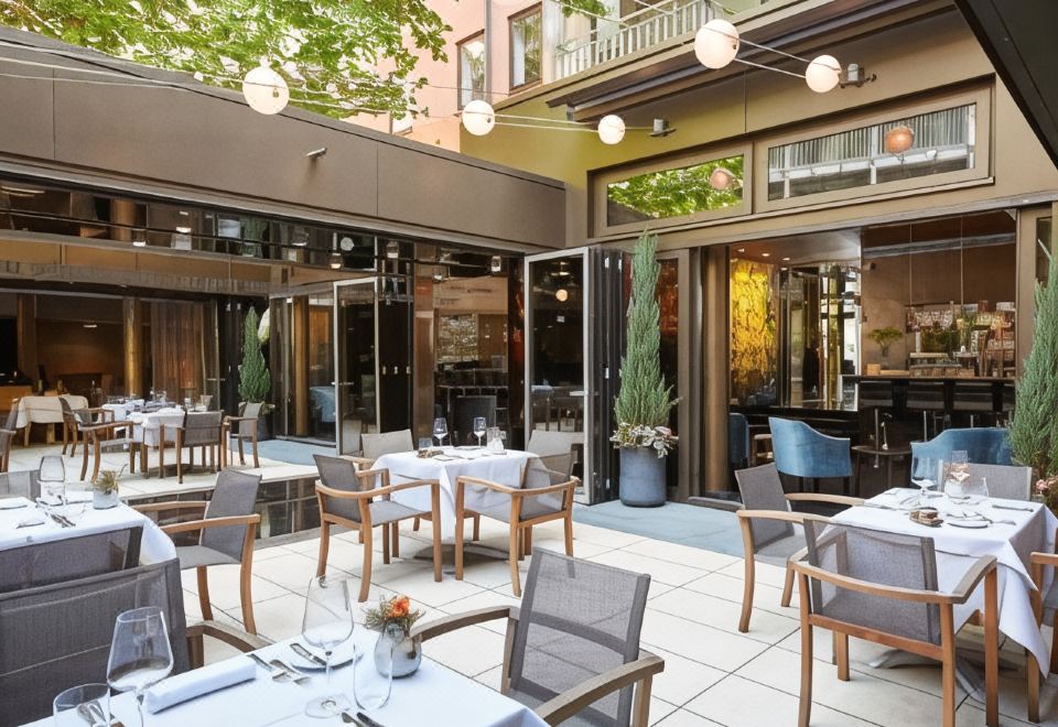 Living Hotel Das Viktualienmarkt by DeragOver view