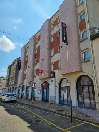 Ibis Agen Centre Отели в г. Мадайан