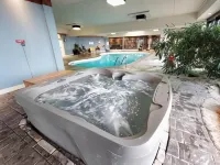 Royal Harbour Resort Hotels in Thornbury