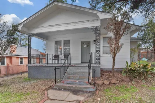 The Arrive on Rutherford