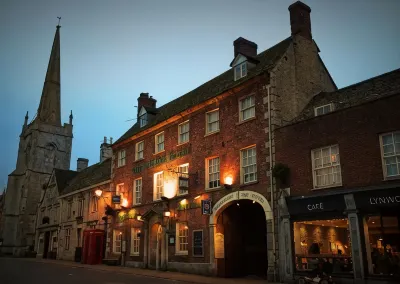 New Inn Hotel Hotels in Coln Saint Aldwyns