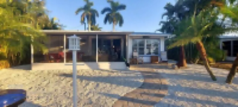 Waterfront cottage in Matlacha, FL -<br>Unavailable at this time due to Hurr Ian.🌴