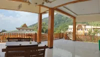 Hotel Nadia Bromo Отели в г. Lumbang