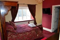The Red Lion Hotel di Manordeilo and Salem