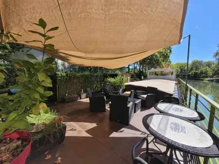 Péniche Amboise Maison d'Hôtes Flottante Toulouse Centre Отели рядом с достопримечательностью «IUT Electrical Engineering and Computer Science»