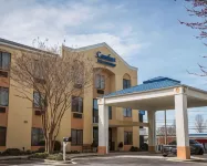Comfort Inn & Suites Hotels in Morganton