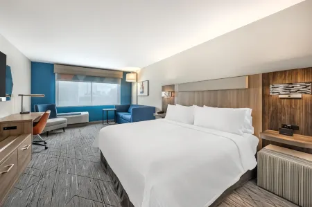 Holiday Inn Express & Suites NASHVILLE WEST END - UNIV AREA by IHG