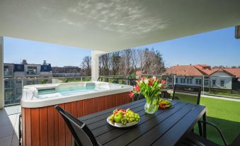 Onyx Luxury