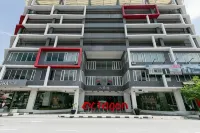 Octagon Ipoh by Plush Hotels in Ipoh