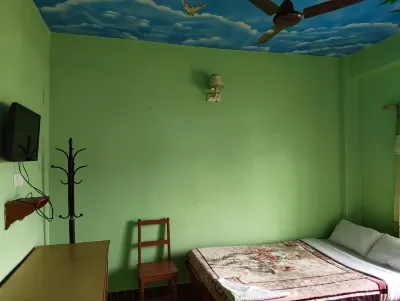 Harry Guest House & Restaurant Hotels in 