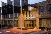 Renaissance Amsterdam Schiphol Airport Hotel Hotel dekat Airport Library