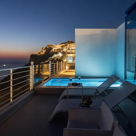 Nefeles Luxury Suites