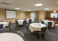 Holiday Inn Express & Suites Buffalo-Airport