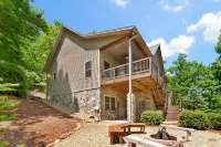 Hot Tub, Fire Pit, Resort Amenities - Exquisite Mountain Escape