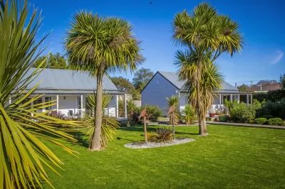 Greyfriars Motel Hotels in Martinborough