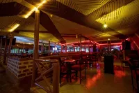 The Luke Hotel Cravers Thika - bar