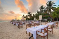Diamonds Athuruga Maldives Resort & SPA Các khách sạn ở Kandholhudhoo