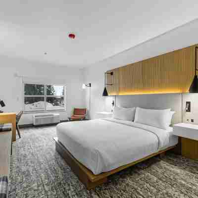 The Evergreen Hotel Rooms