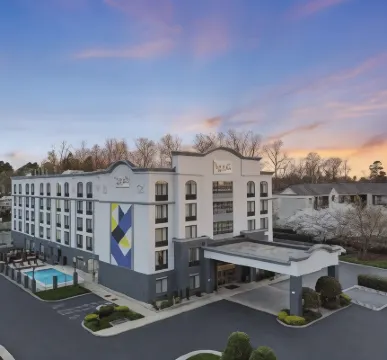 สปาร์คโดย Hilton Greensboro โรงแรมในกรีนสโบโร