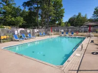 Wasaga Beach Inn and Cottages Hotels in Wasaga Beach